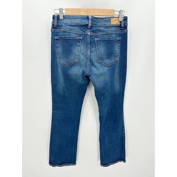 Roebuck & Co. Medium Wash Bootcut Denim Jeans Mid Rise Womens Size 8 - Picture 7 of 7